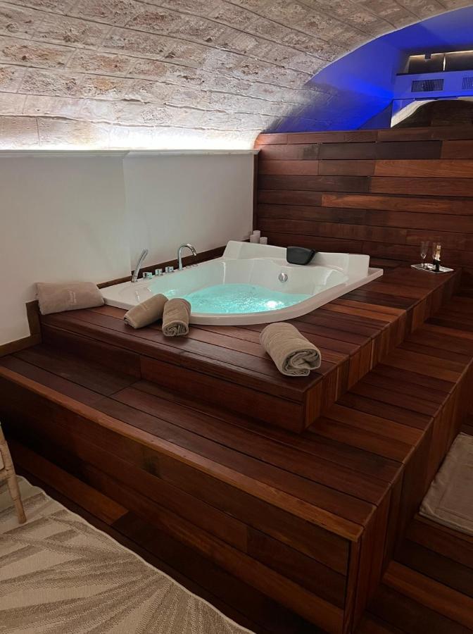 Lc Luxury Apartment Bari Bagian luar foto