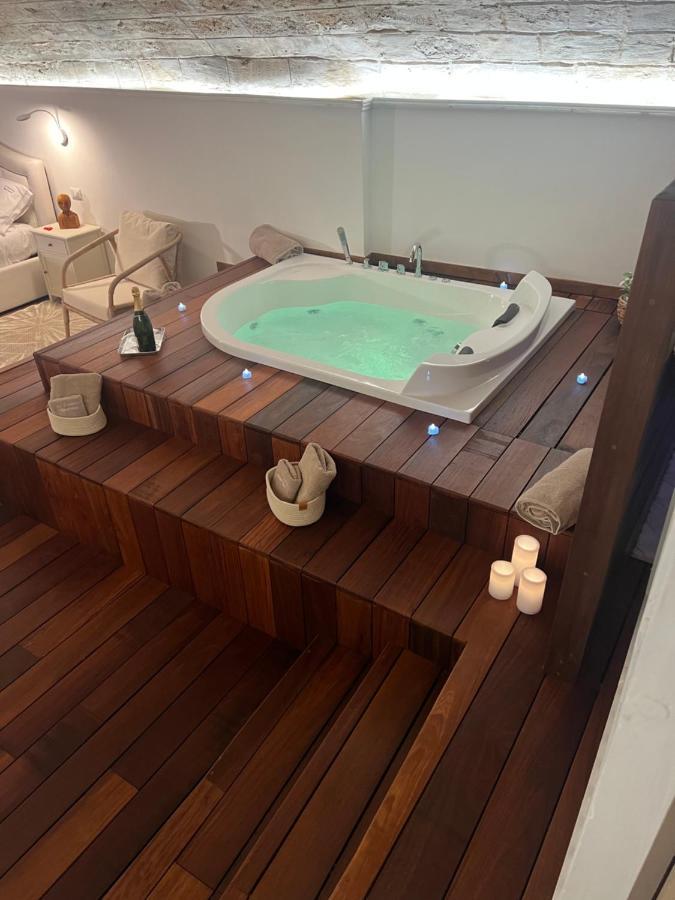 Lc Luxury Apartment Bari Bagian luar foto