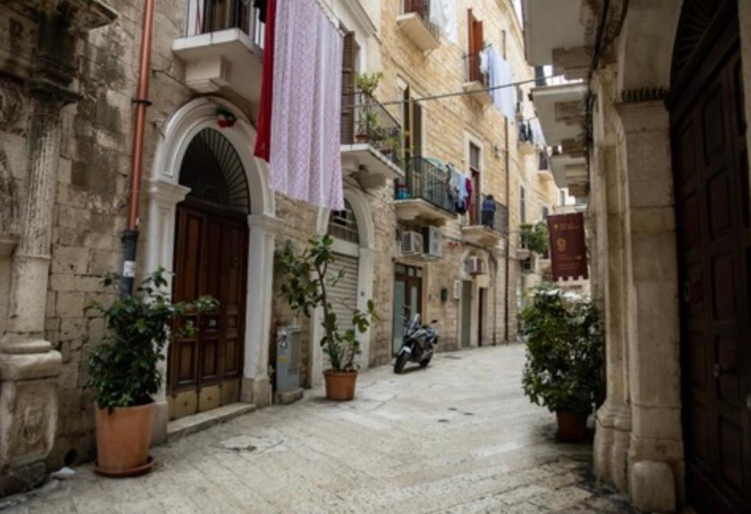 Lc Luxury Apartment Bari Bagian luar foto